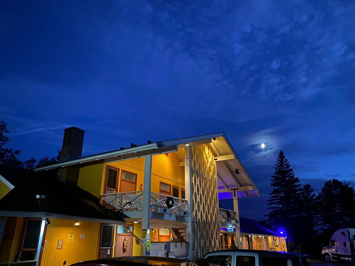 Snowdon Chalet Motel Londonderry المظهر الخارجي الصورة