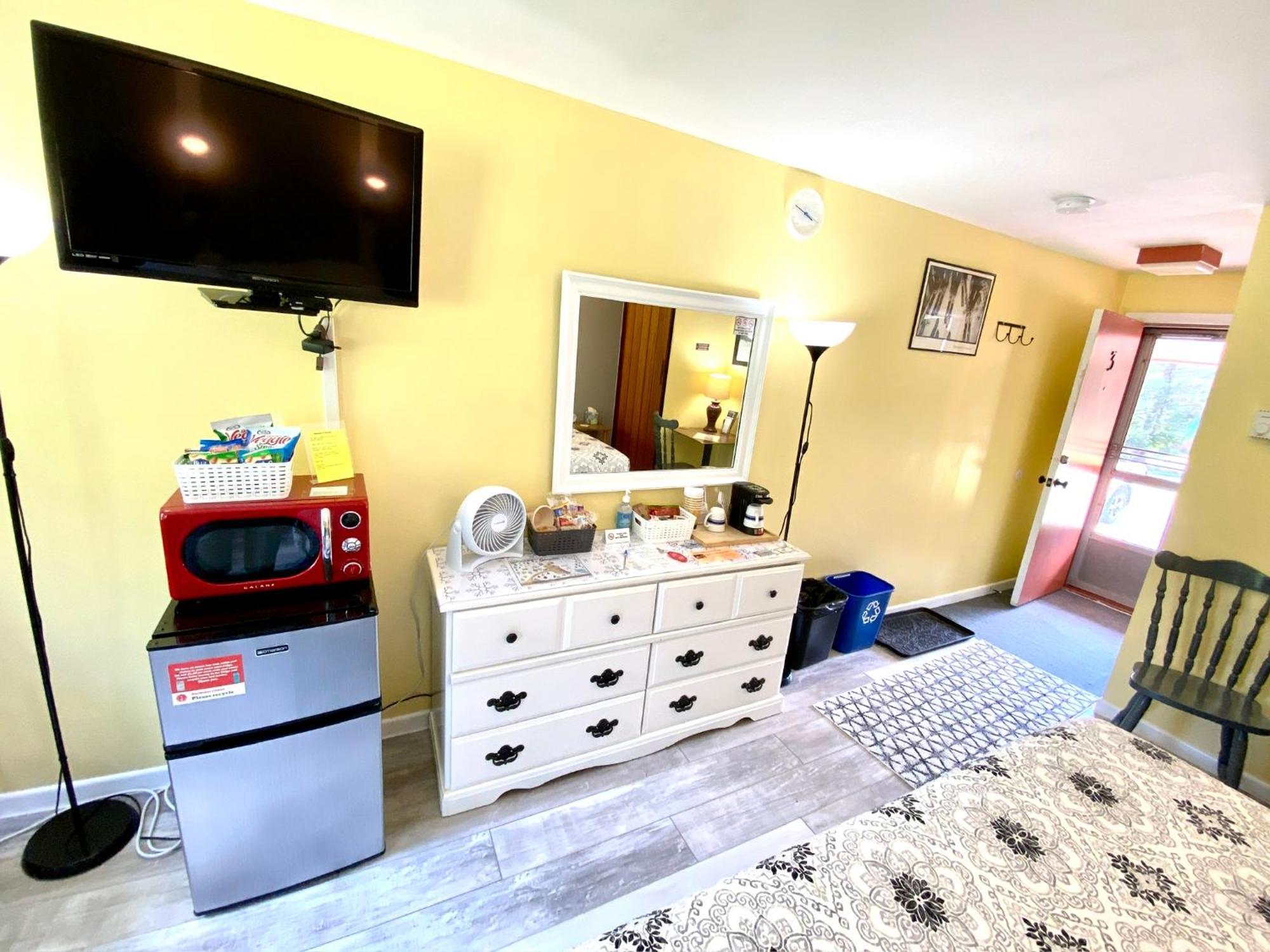 Snowdon Chalet Motel Londonderry المظهر الخارجي الصورة